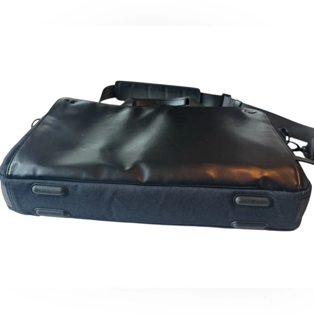 HP Hewlett Packard Black Laptop Shoulder Bag for Men